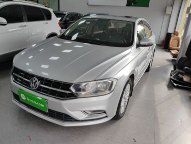 Volkswagen Bora 2016 car image 