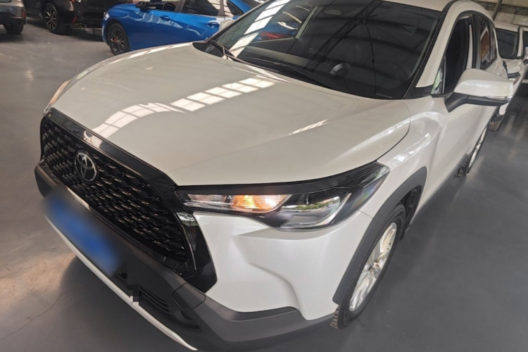 Toyota Corolla Cross 2023 immagine di auto #2