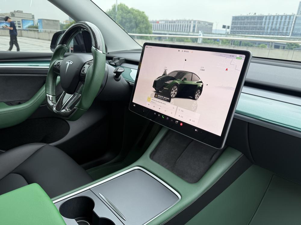 Tesla Model Y 2022 #13 Tesla Model Y 2022 car image #13