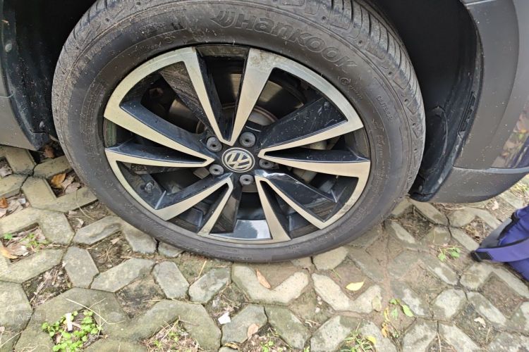 Volkswagen Tharu 2019 imagen de coche #9
