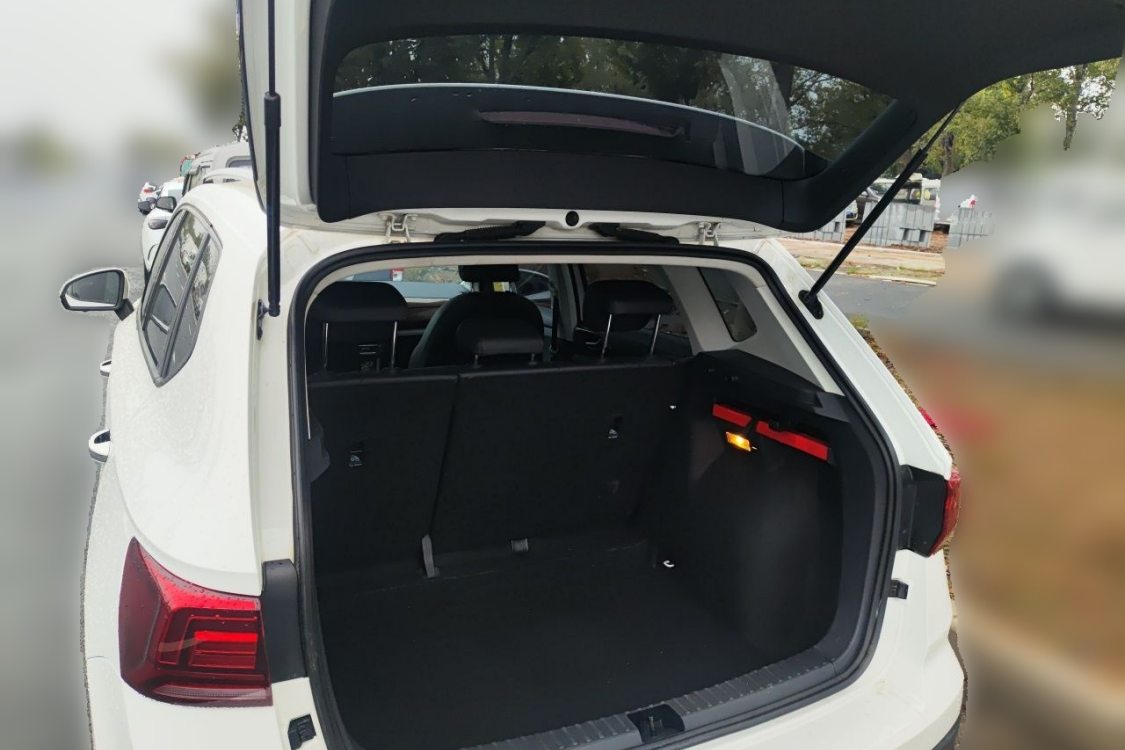 Volkswagen Tharu 2019 car image #8