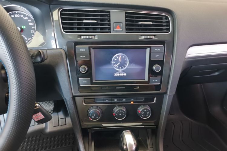Volkswagen Golf 2018 #13 Volkswagen Golf 2018 car image #13