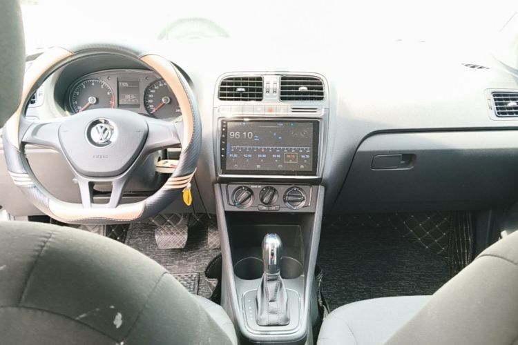 Volkswagen Polo 2019 #10 Volkswagen Polo 2019 car image #10