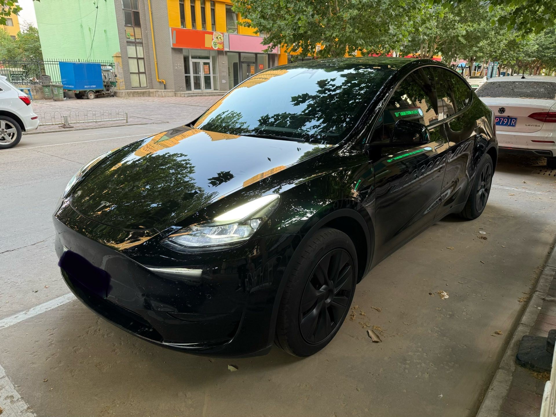 Tesla Model Y 2024 Tesla Model Y 2024 car image