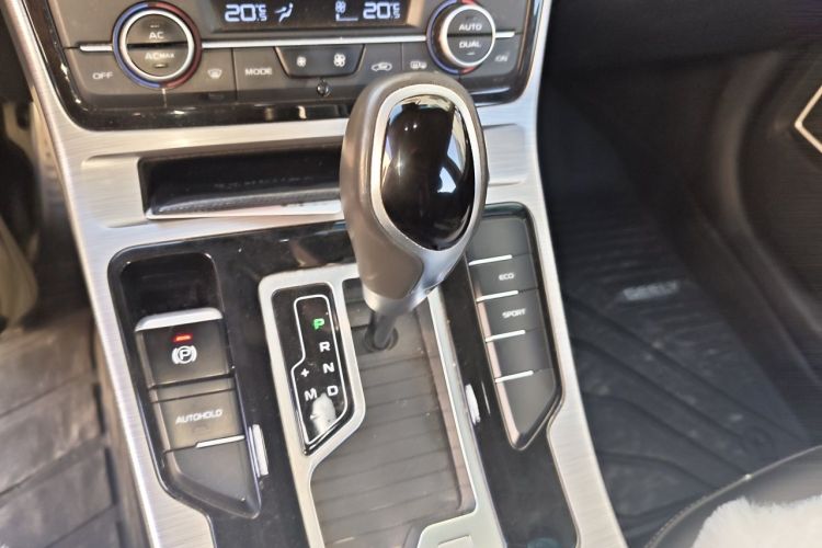 GEELY Emgrand GS 2019 car image #18