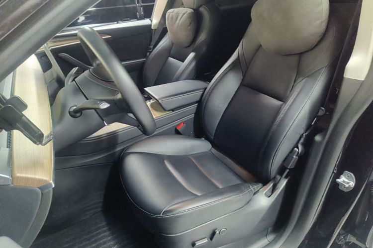 Tesla Model Y 2023 #15 Tesla Model Y 2023 car image #15