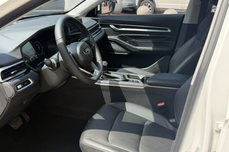 GEELY Emgrand 2022 #10 GEELY Emgrand 2022 car image #10