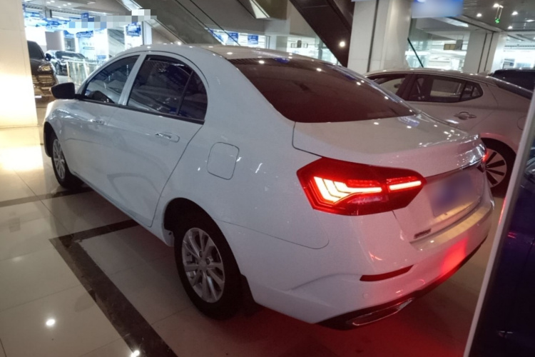 GEELY Emgrand 2022 #5 GEELY Emgrand 2022 immagine di auto #5