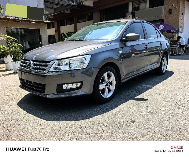Volkswagen Santana 2013 car image 