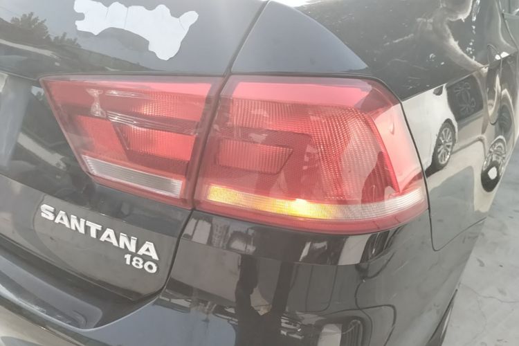 Volkswagen Santana 2016 imagem de carro #8