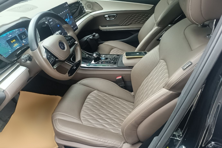 BYD Han 2024 car image #15