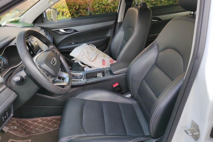 GEELY Emgrand 2021 #17 GEELY Emgrand 2021 car image #17