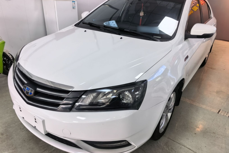 GEELY Emgrand 2015 car image #2