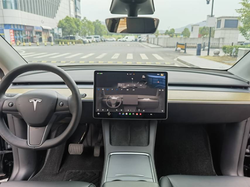 Tesla Model Y 2023 #9 Tesla Model Y 2023 immagine di auto #9