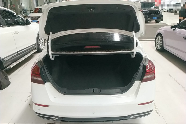 GEELY Emgrand 2021 #19 GEELY Emgrand 2021 car image #19