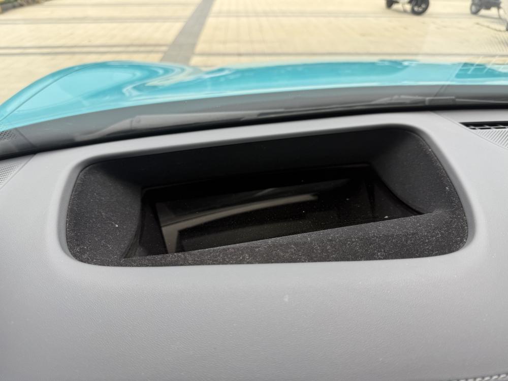 MI SU7 2025 immagine di auto #14