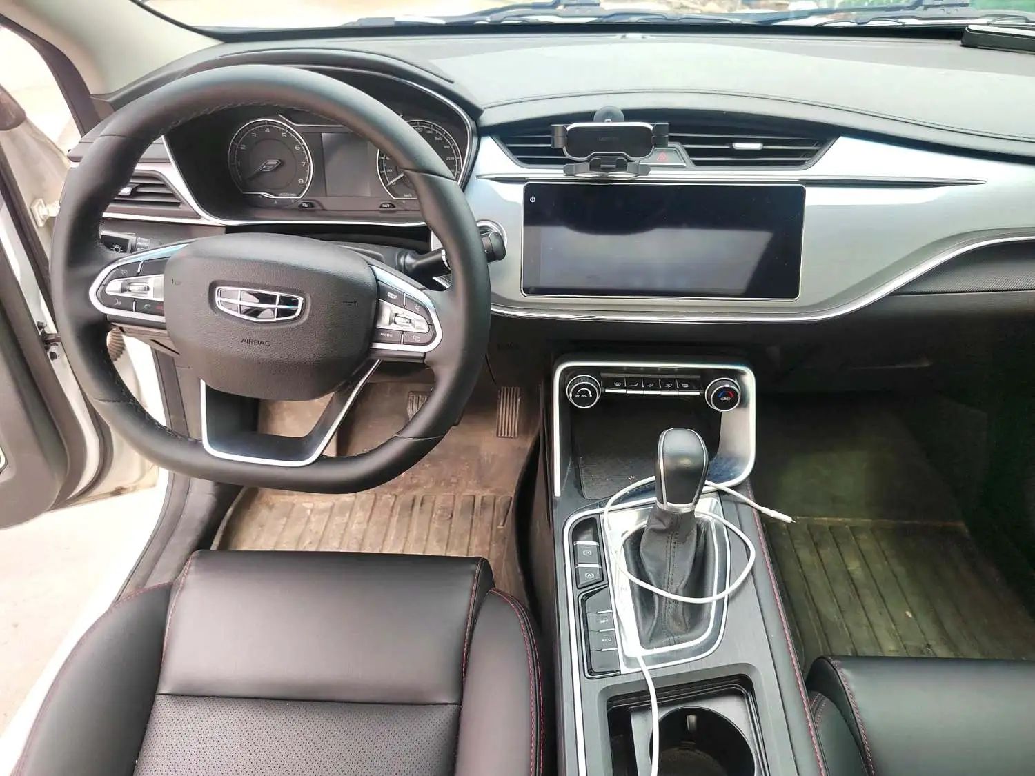 GEELY Binray 2020 #4 GEELY Binray 2020 изображение автомобиля #4