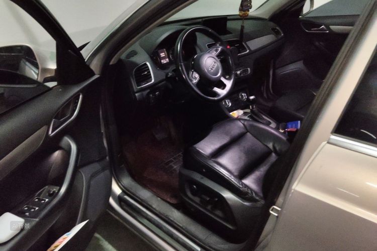 Audi Q3 2015 #18 Audi Q3 2015 car image #18