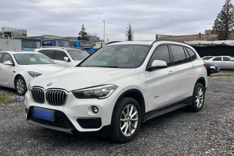 BMW X1 2017 #2 BMW X1 2017 car image #2