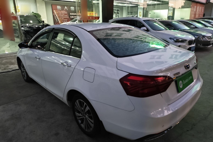 GEELY Emgrand 2018 car image #5