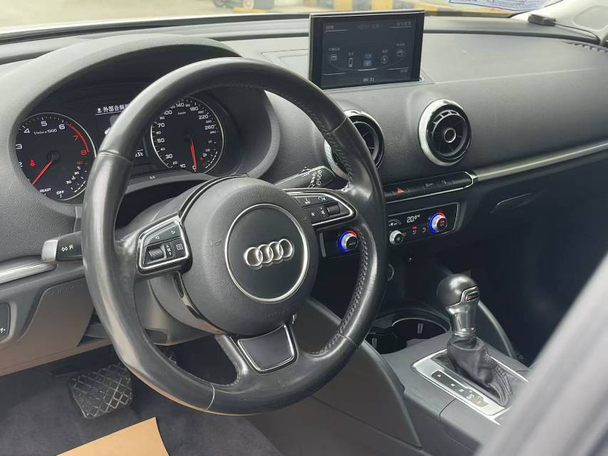 Audi A3 2016 car image #4