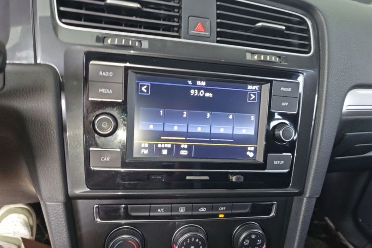 Volkswagen Golf 2018 #13 Volkswagen Golf 2018 car image #13