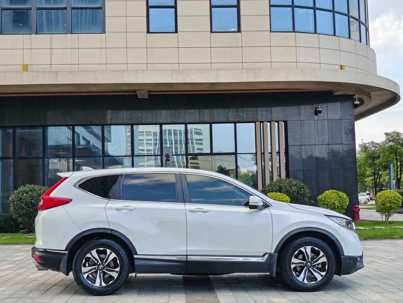 Honda CR-V 2019 car image #3