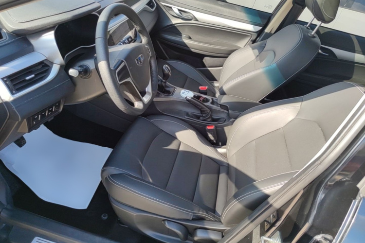 GEELY Emgrand 2018 #15 GEELY Emgrand 2018 imagen de coche #15