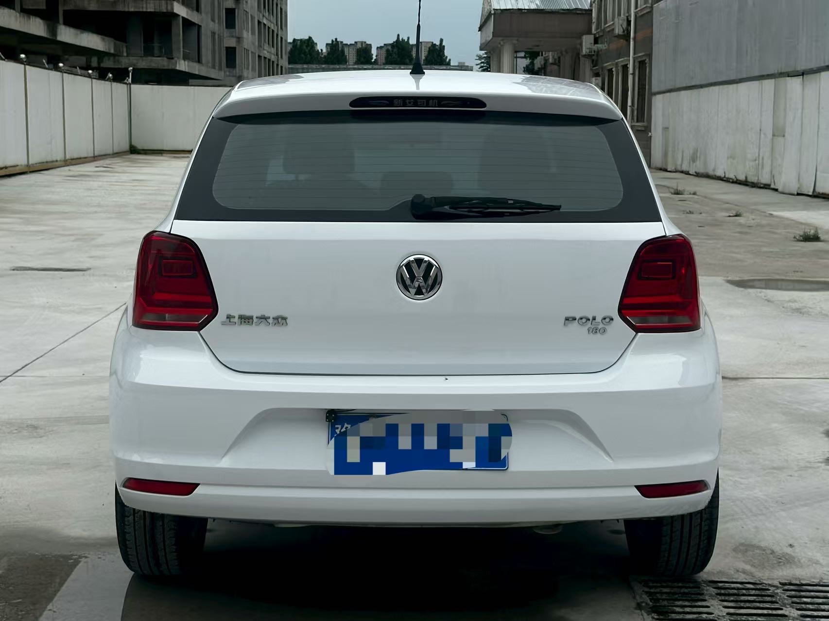 Volkswagen Polo 2017 car image #8