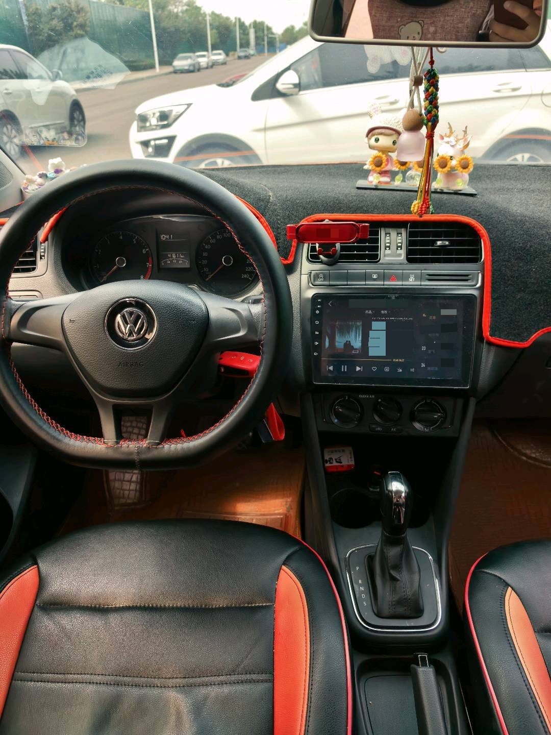 Volkswagen Polo 2018 car image #4
