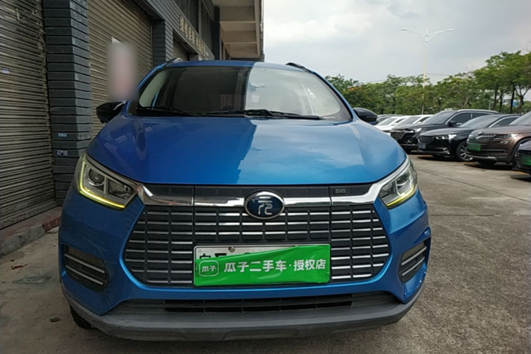 BYD Yuan New Energy 2019 car image #3