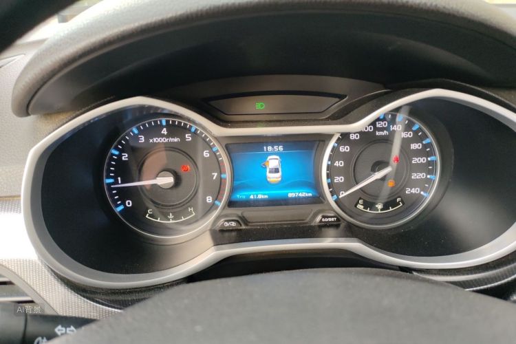 GEELY Emgrand 2017 car image #13