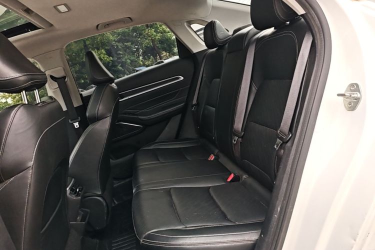 GEELY Emgrand 2021 #17 GEELY Emgrand 2021 car image #17