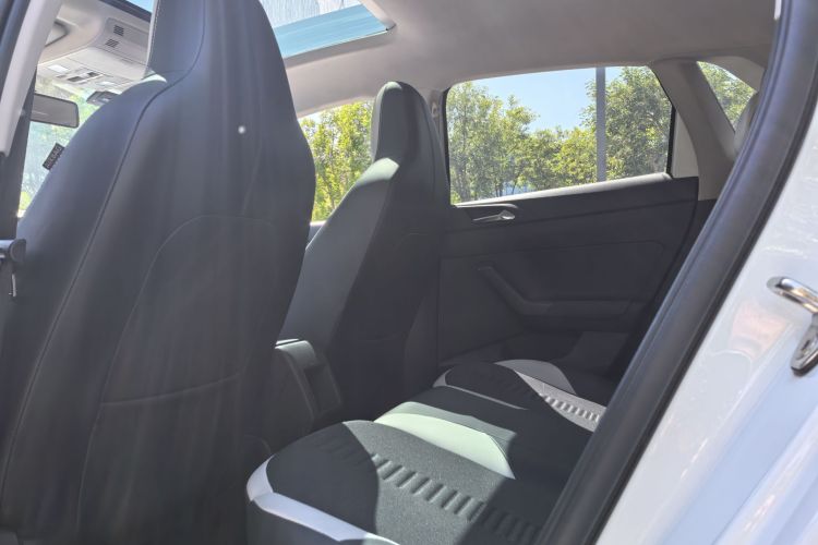 Volkswagen Polo 2023 car image #19