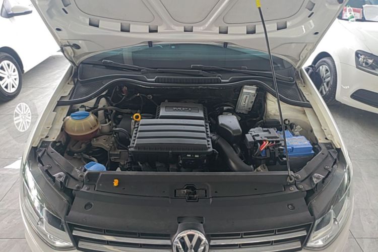 Volkswagen Polo 2016 #22 Volkswagen Polo 2016 car image #22