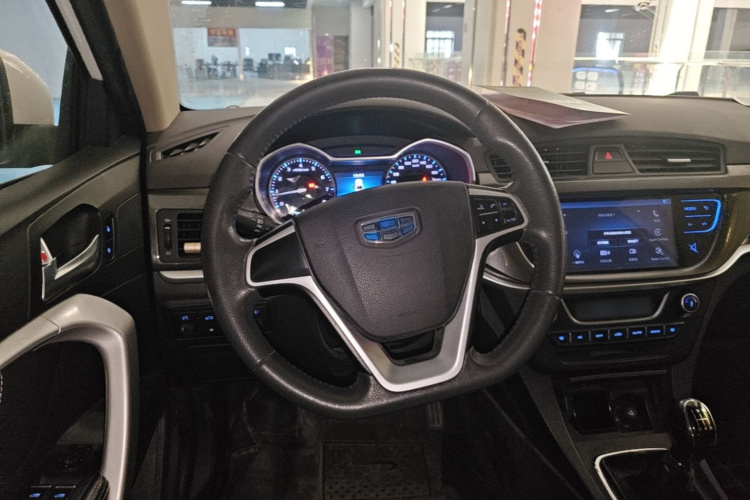 GEELY Emgrand 2017 car image #11