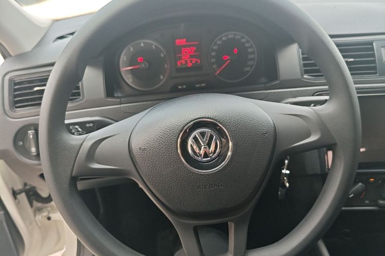Volkswagen Santana 2019 #11 Volkswagen Santana 2019 car image #11