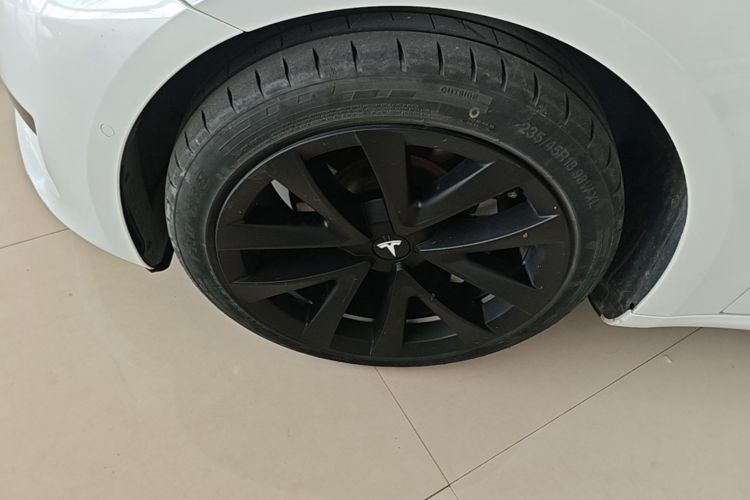 Tesla Model 3 2020 immagine di auto #9