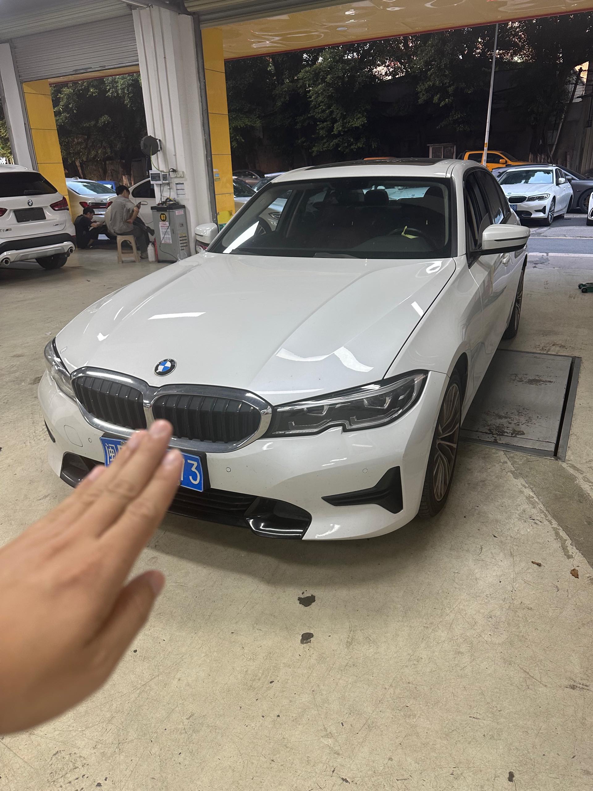 BMW 3 Series 2022 car image 