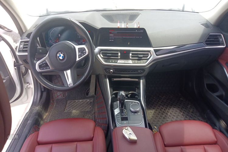 BMW 3 Series 2021 car image #11