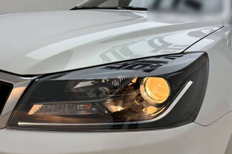 GEELY Emgrand 2021 #22 GEELY Emgrand 2021 car image #22