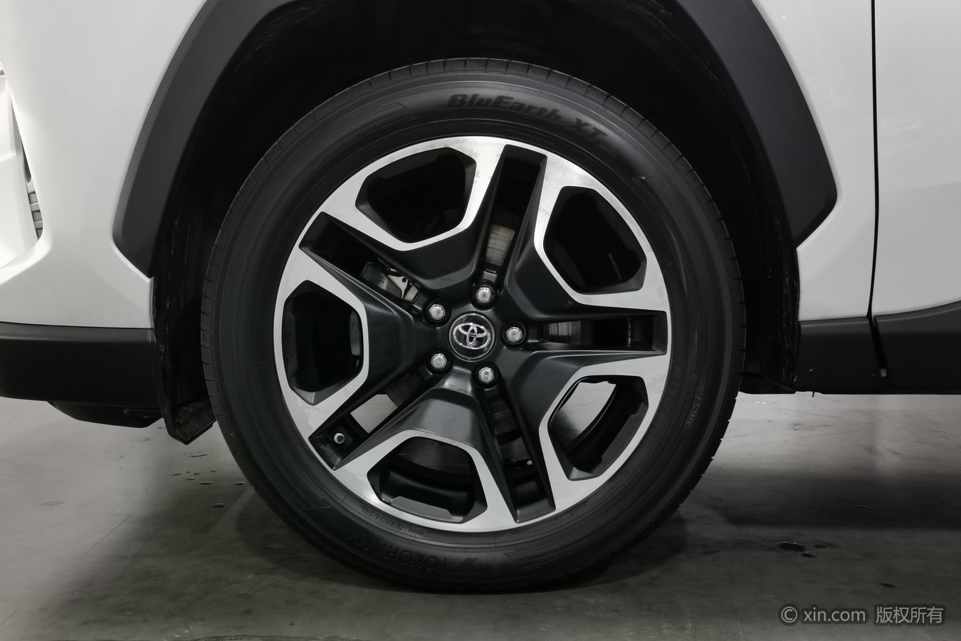 Toyota RAV4 2021 car image #7