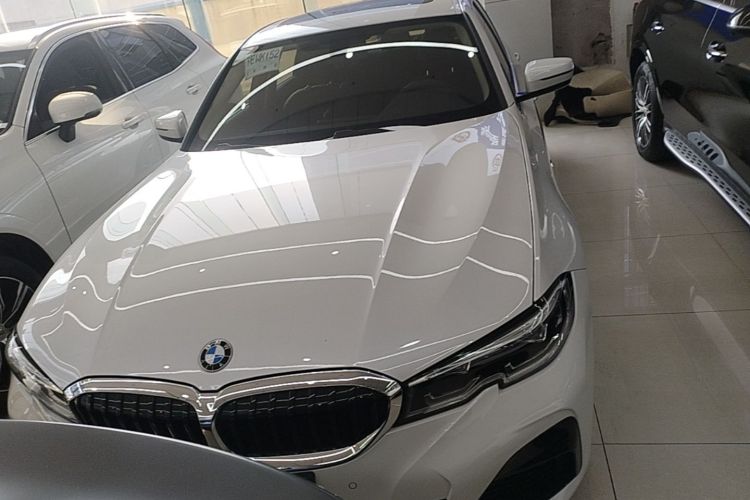 BMW 3 Series 2020 car image #3
