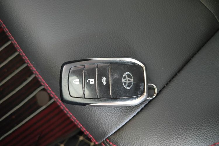 Toyota Corolla 2018 car image #9