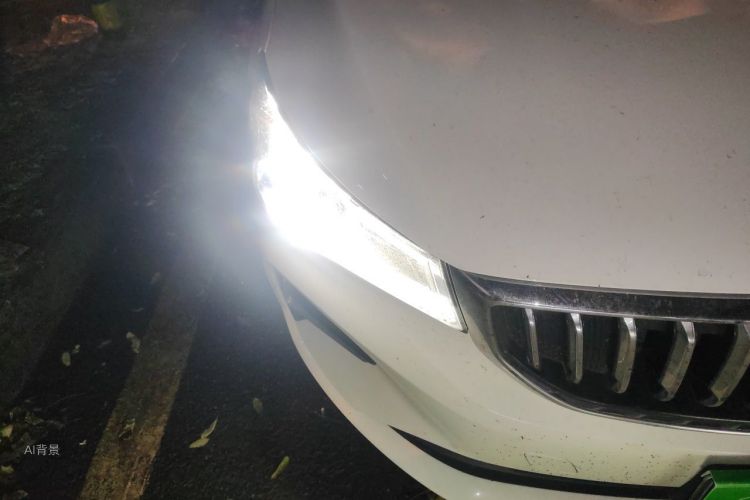 GEELY Emgrand 2025 car image #8
