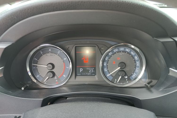 Toyota Corolla 2015 car image #12