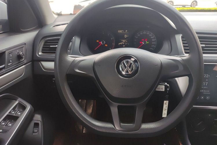 Volkswagen Lavida 2017 #11 Volkswagen Lavida 2017 car image #11
