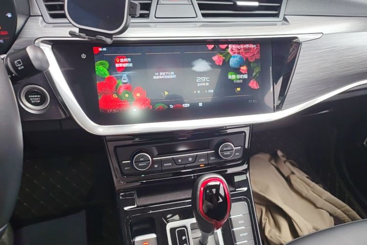 GEELY Emgrand GS 2021 صورة سيارة #13