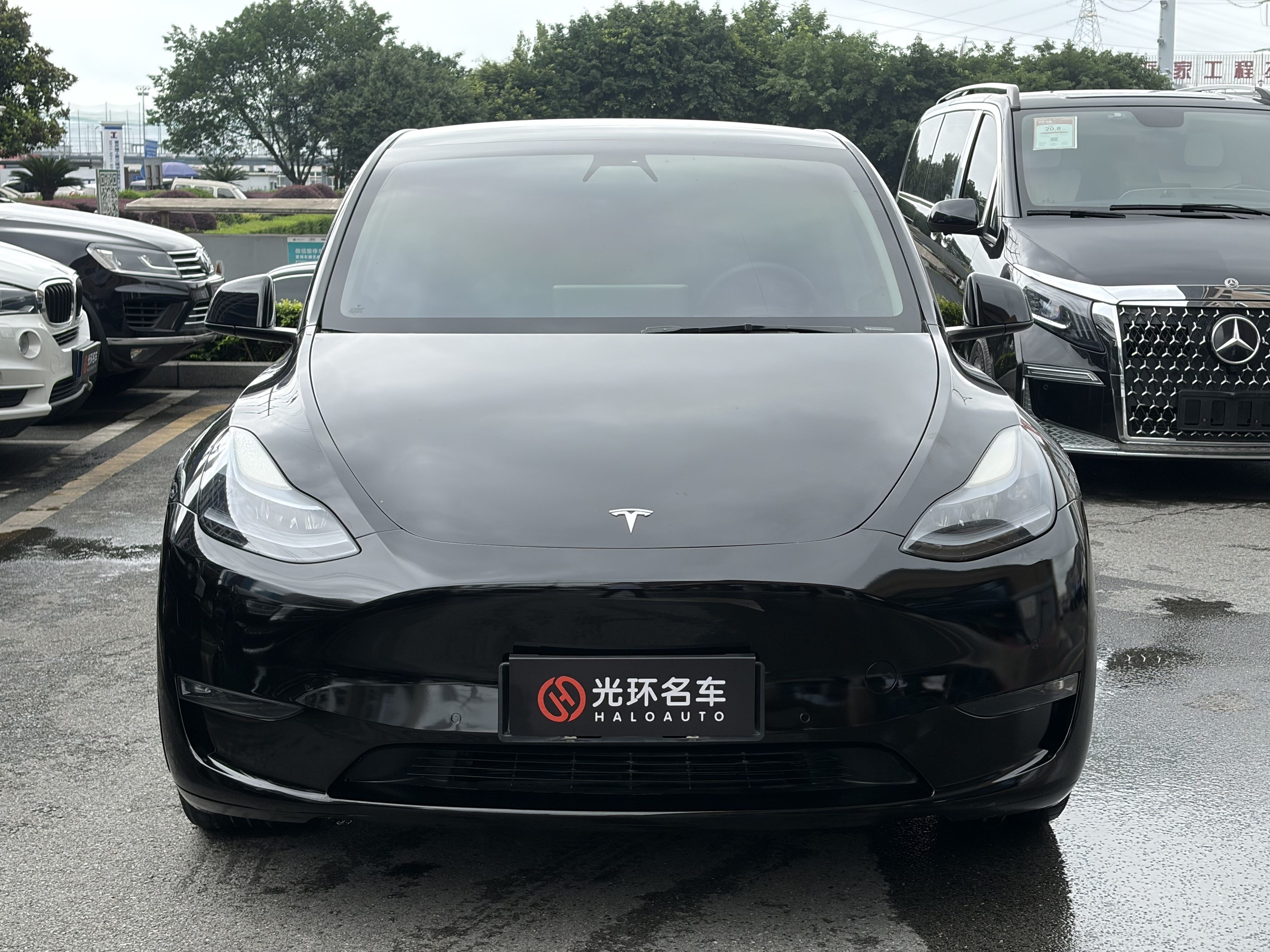 Tesla Model Y 2022 #2 Tesla Model Y 2022 car image #2