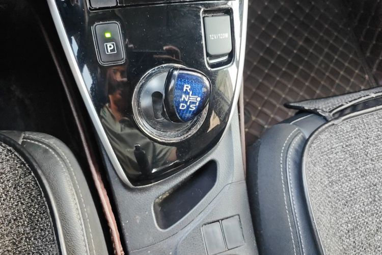 Toyota Corolla 2017 #16 Toyota Corolla 2017 car image #16